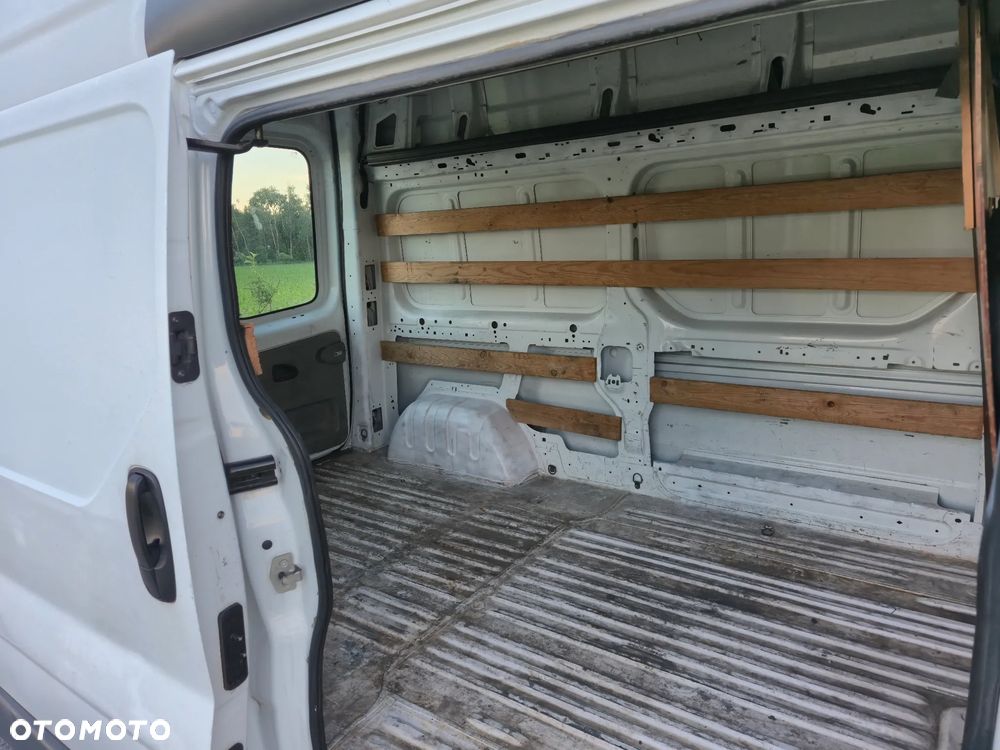 Renault Trafic - 8