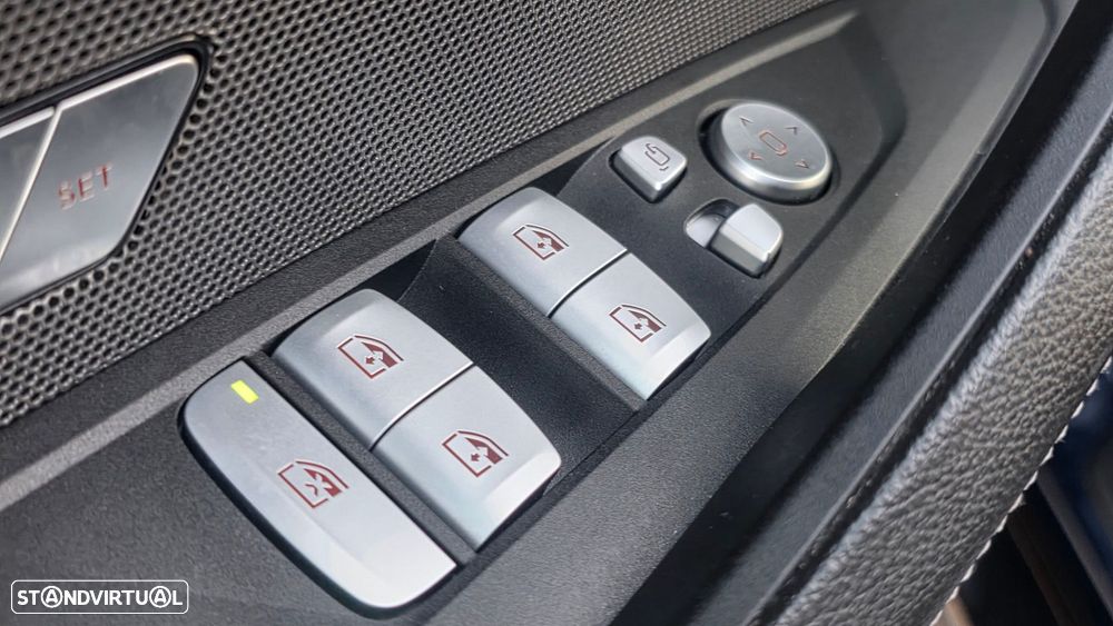 BMW i4 eDrive40 Pack Desportivo M - 27