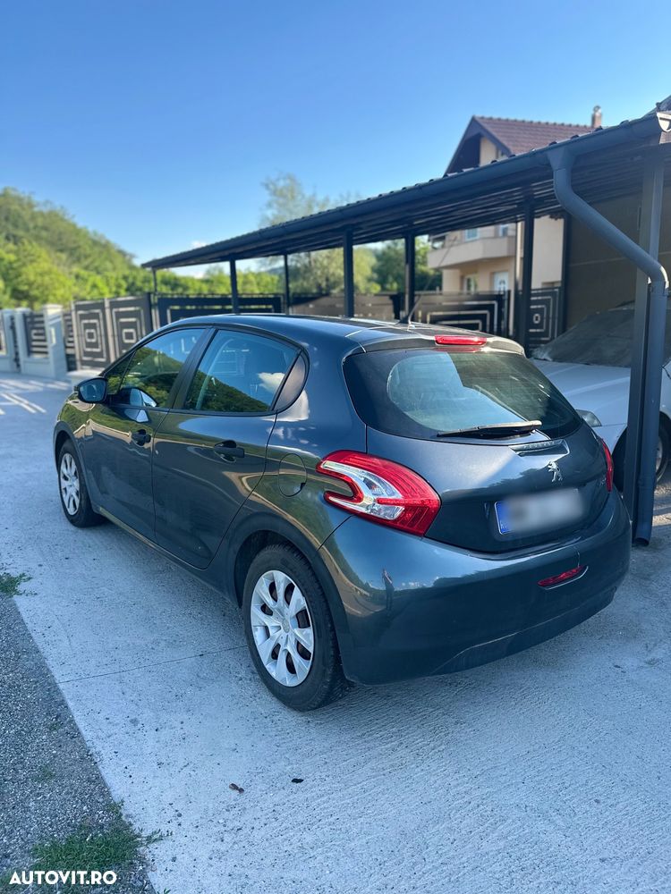 Peugeot 208 1.4 HDi FAP Active - 3