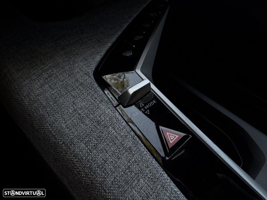 Peugeot 3008 1.2 Hybrid Allure Pack e-DCS6 - 20
