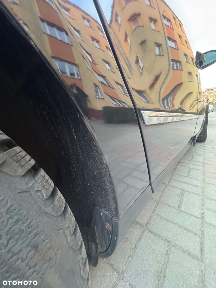 Volkswagen Passat 2.0 TDI DPF DSG Trendline - 37