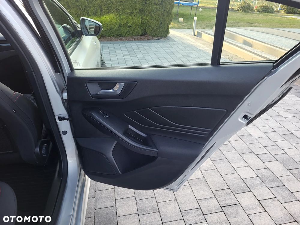 Ford Focus 2.0 TDCi ST-Line Black ASS - 18