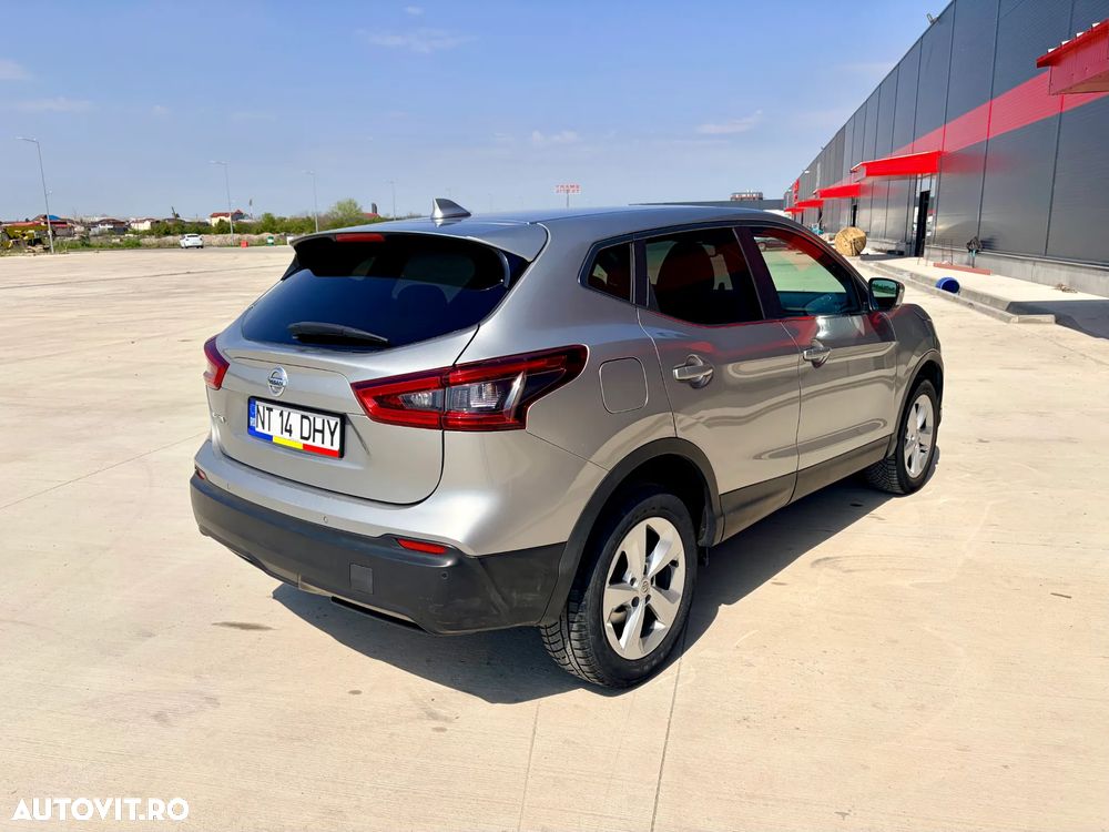 Nissan Qashqai 1.6 DCI Xtronic ACENTA - 5