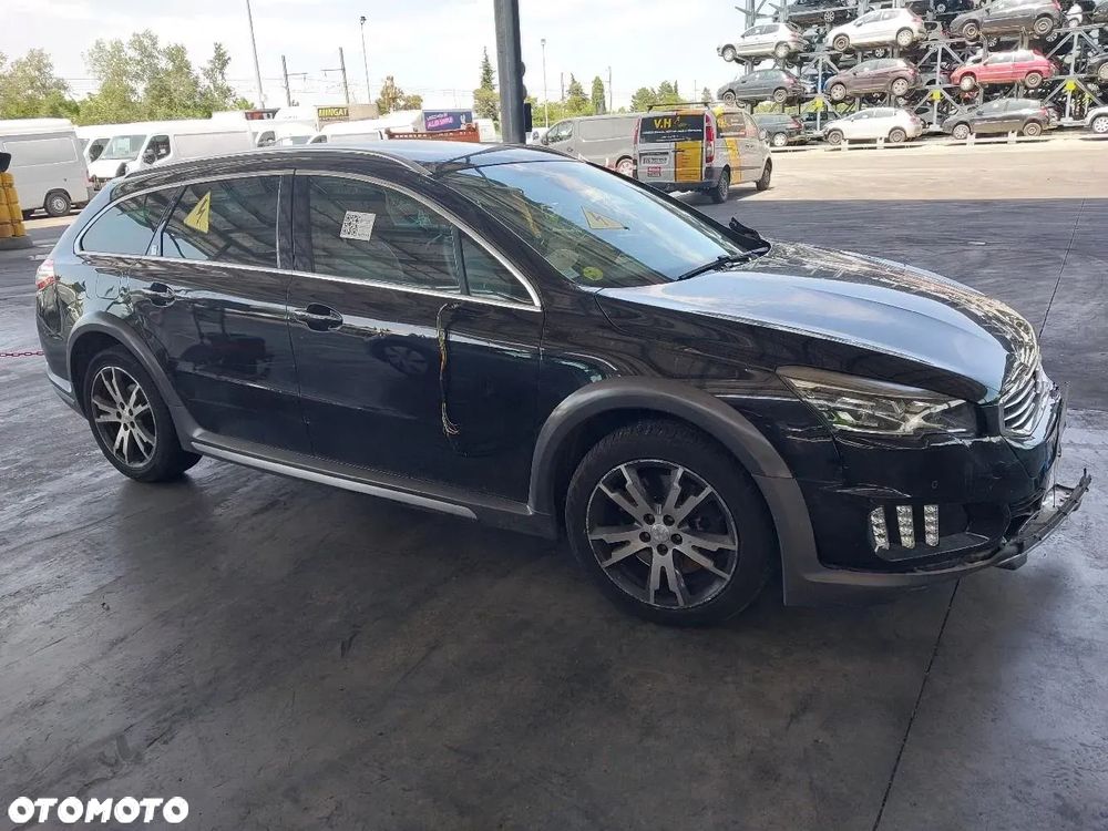 Peugeot 508 RXH 2.0 HDi HYbrid4 - 11