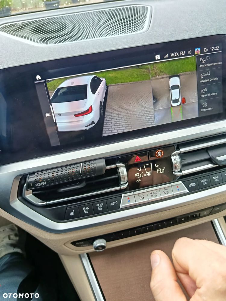 BMW Seria 3 330i Sport Line - 26