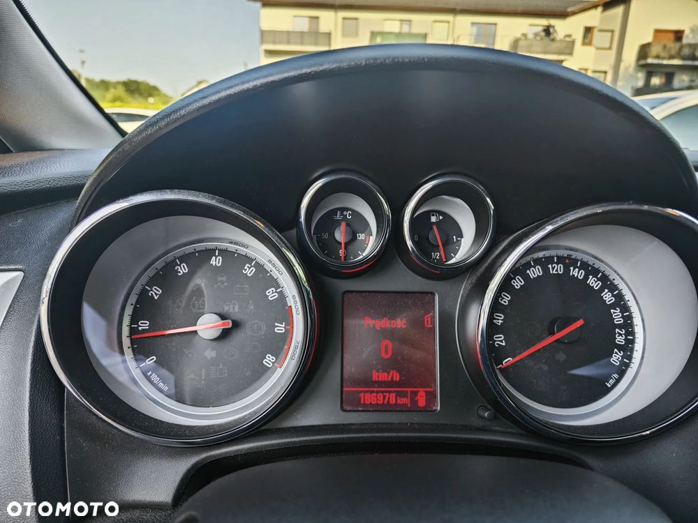 Opel Astra 1.4 T Enjoy - 11