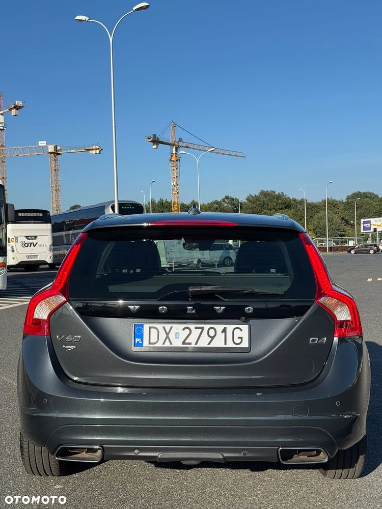 Volvo V60 D4 Geartronic - 11