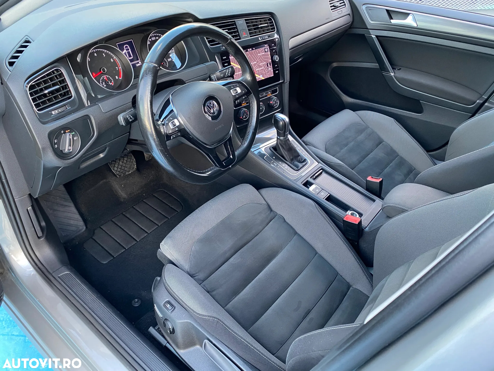 Volkswagen Golf 1.4 TSI (BlueMotion Technology) DSG Highline - 11
