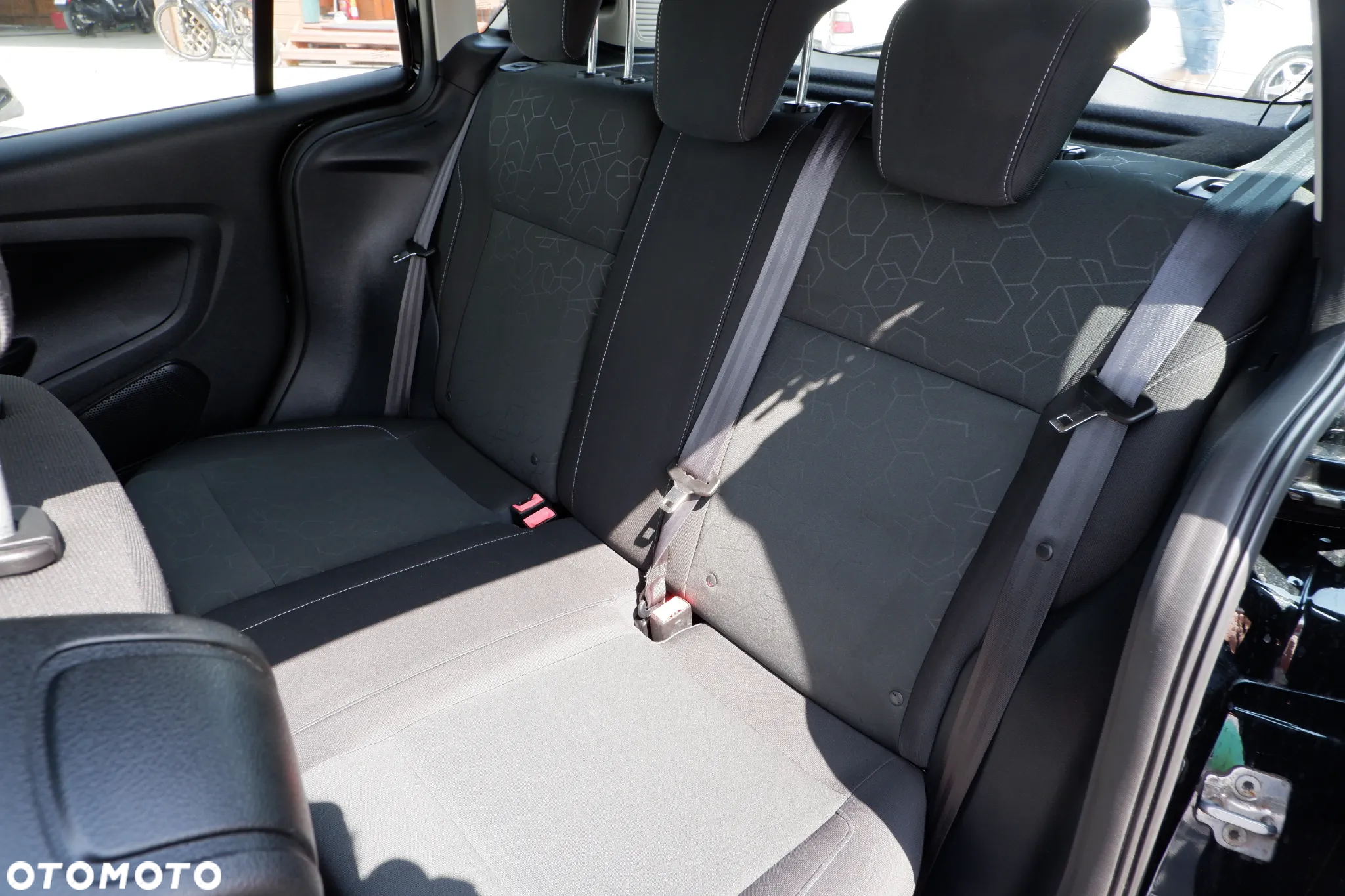 Ford B-MAX 1.4 Ambiente EU6 - 31