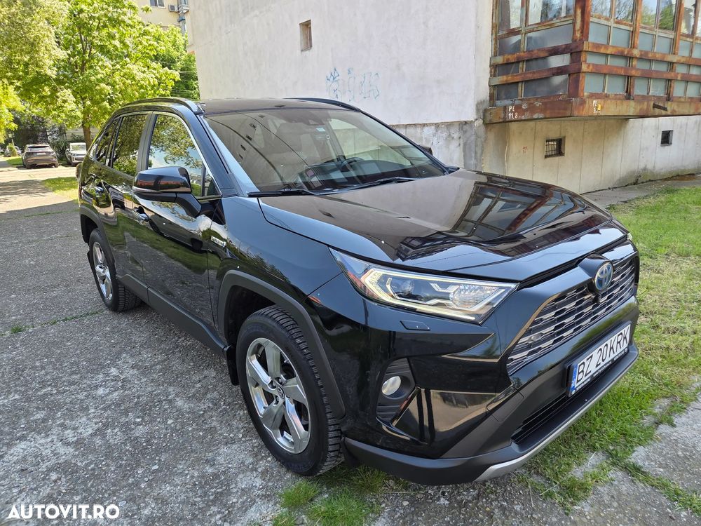 Toyota RAV4 - 6