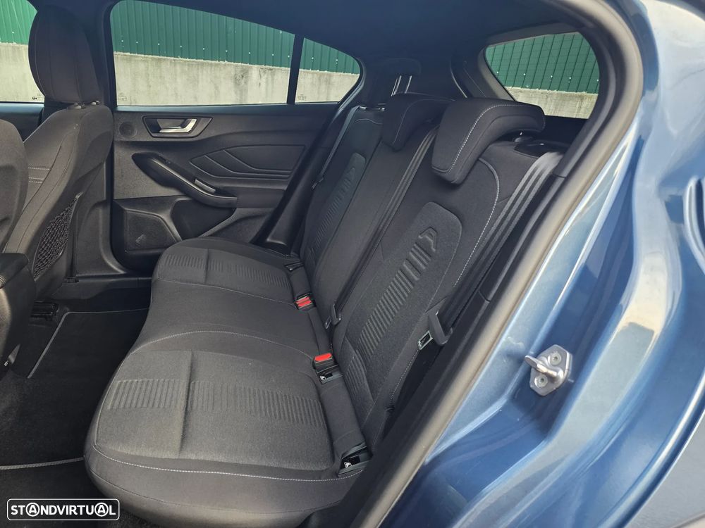 Ford Focus 1.0 EcoBoost Active X - 18