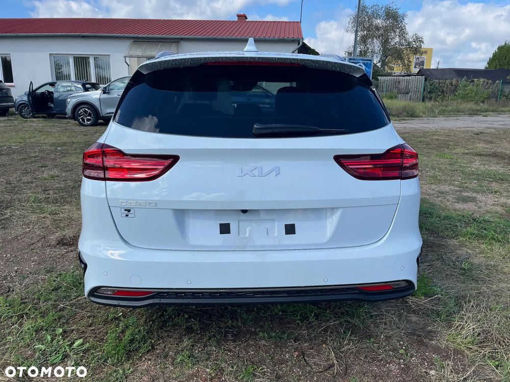 Kia Ceed 1.5 T-GDI M DCT - 8