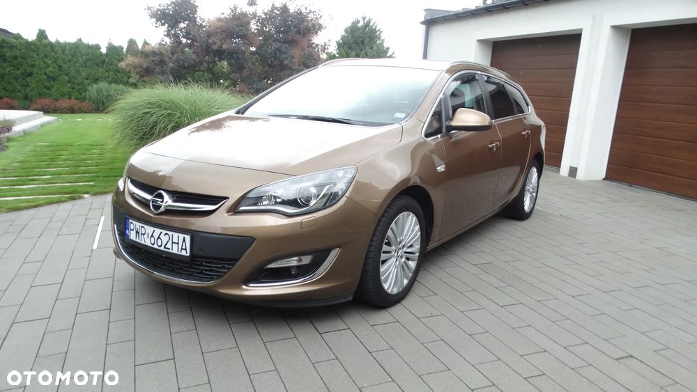 Opel Astra 1.4 T Cosmo S&S - 13