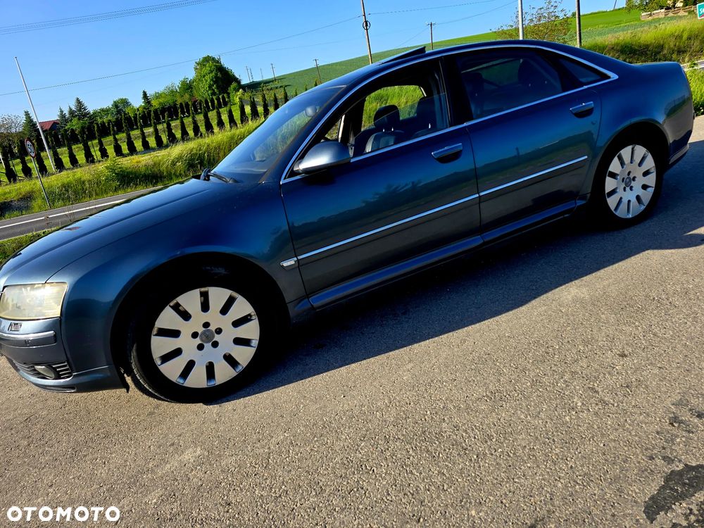 Audi A8 4.2 Quattro - 4