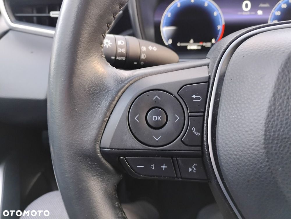 Toyota Corolla - 10