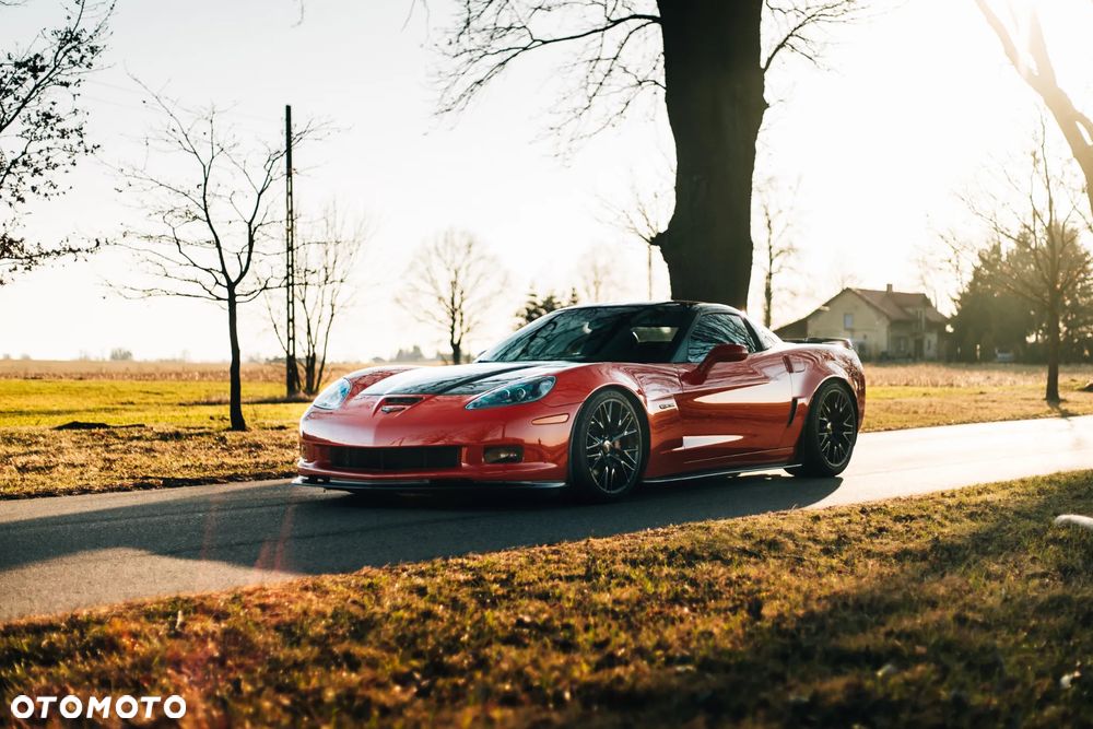 Chevrolet Corvette - 7