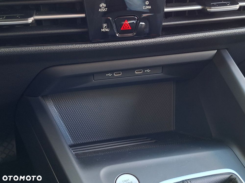 Volkswagen Golf - 25
