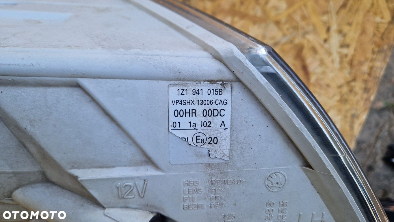SKODA OCTAVIA 2 II LAMPA PRZÓD PRZEDNIA LEWA  EUROPA XENON - 2