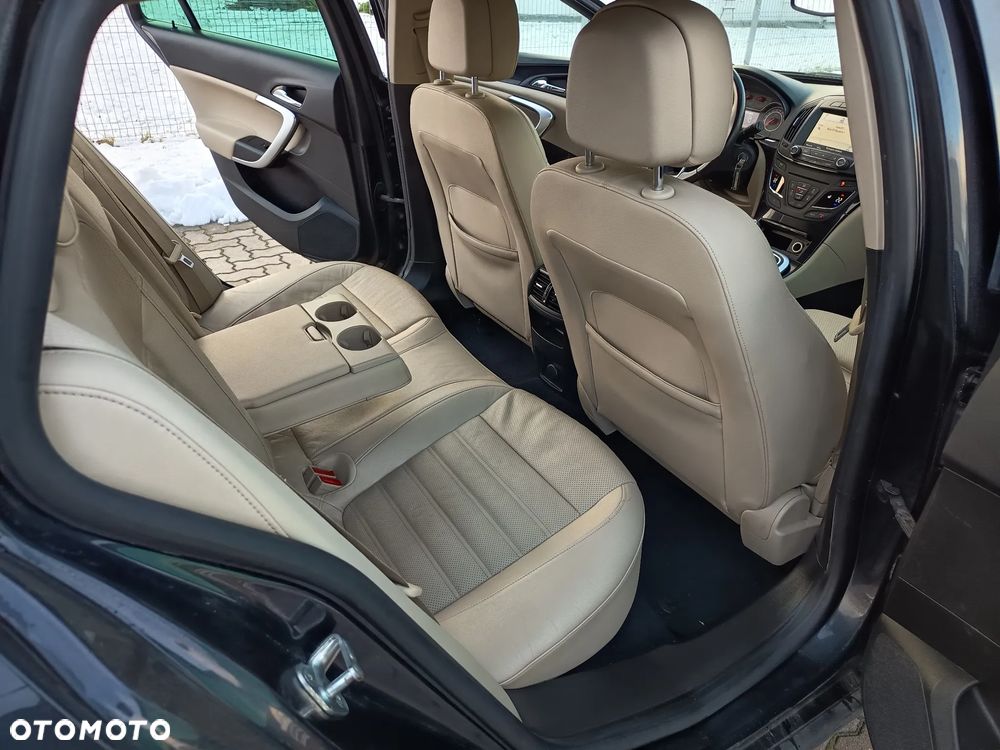 Opel Insignia - 14