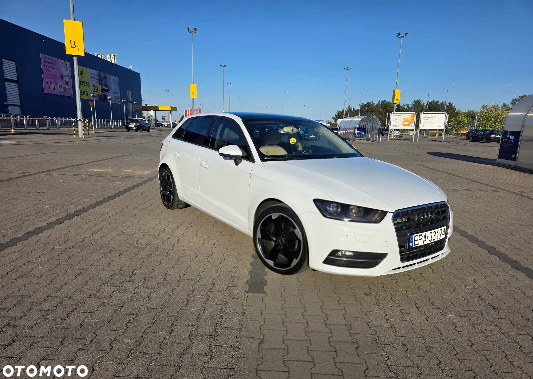 Audi A3 2.0 TDI Sportback S tronic Ambiente - 2