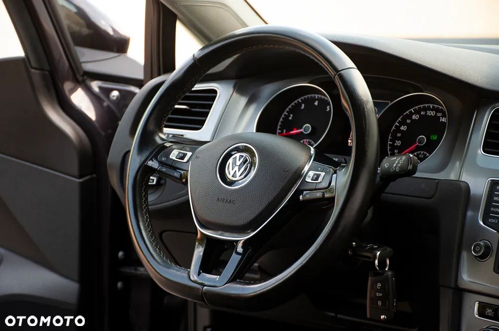 Volkswagen Golf 1.4 TSI BlueMotion Technology DSG Lounge - 26