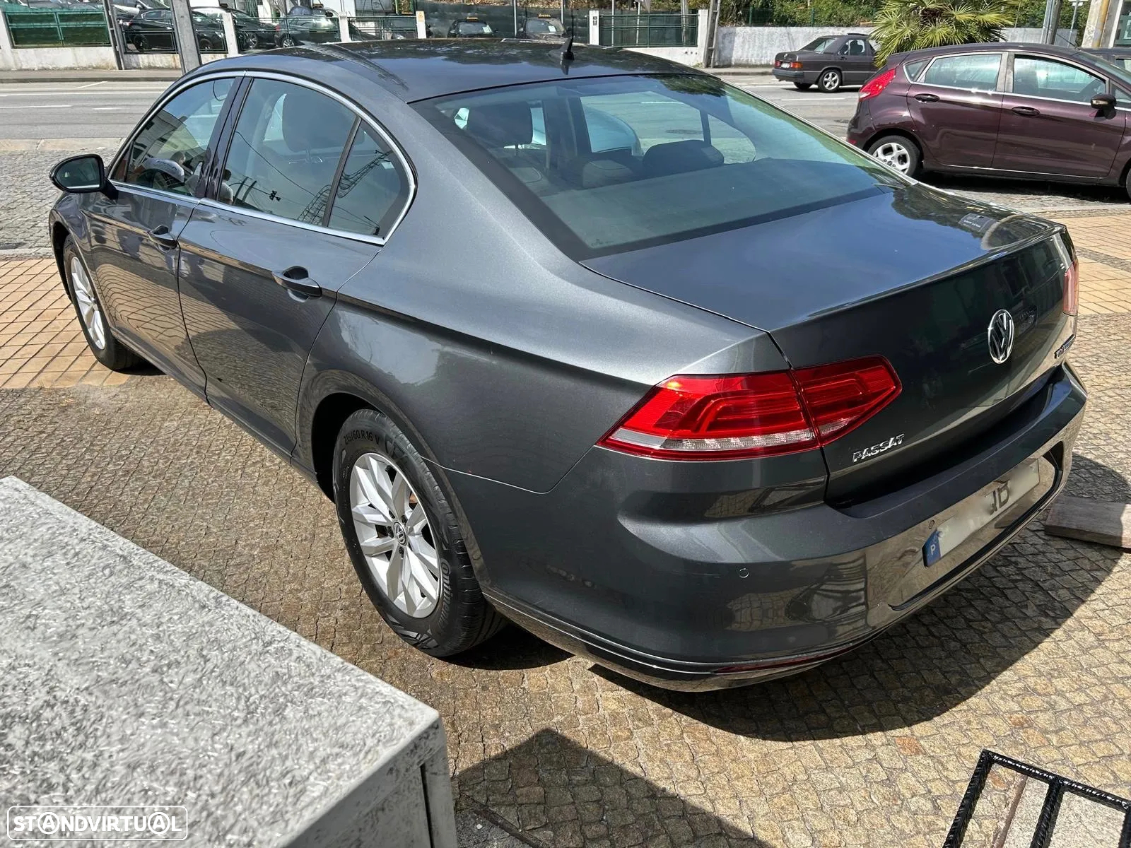 VW Passat 1.6 TDI Confortline DSG - 3