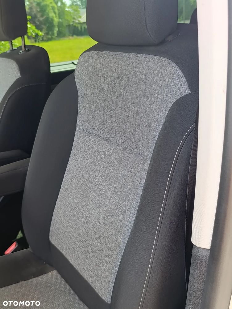 Peugeot Traveller 2.0 BlueHDi Long Business EAT8 - 21