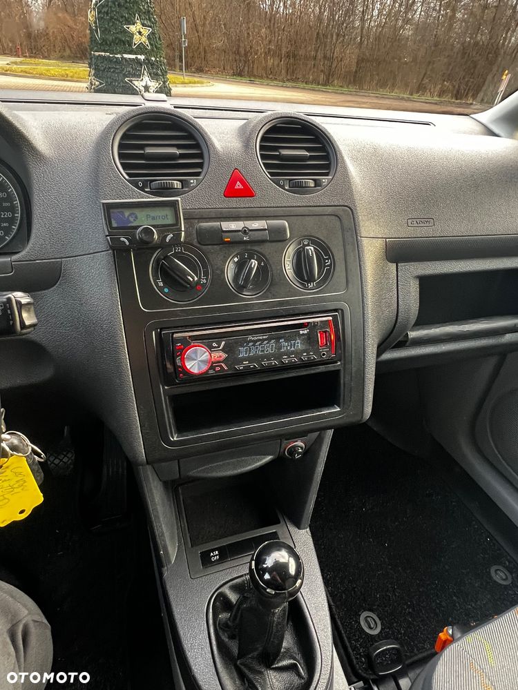 Volkswagen Caddy - 15