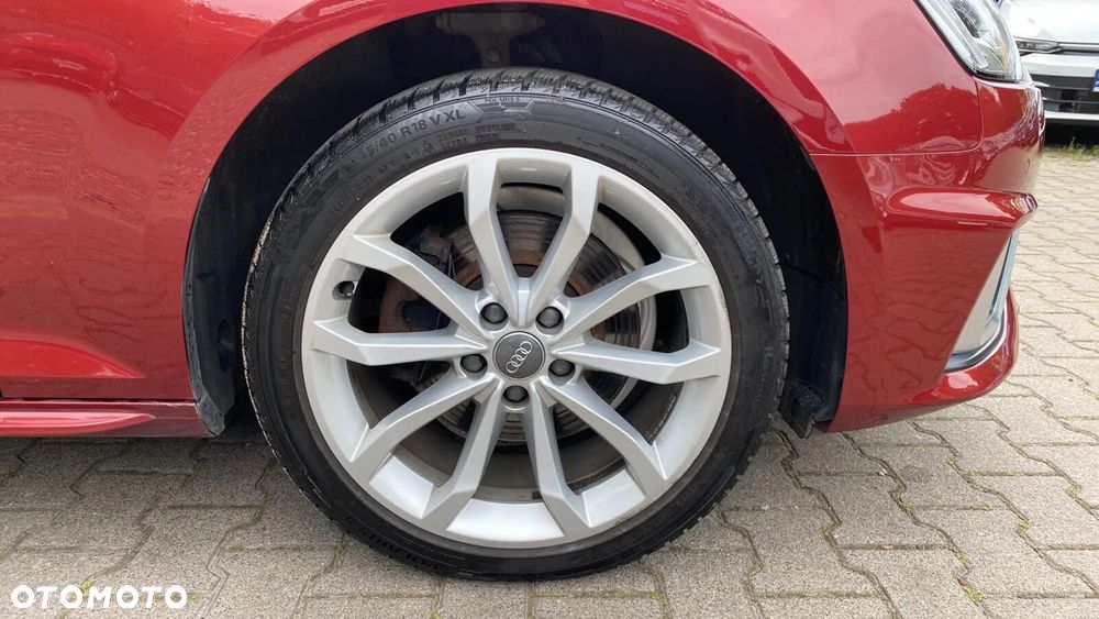 Audi A4 Avant 40 TFSI Sport S tronic - 12