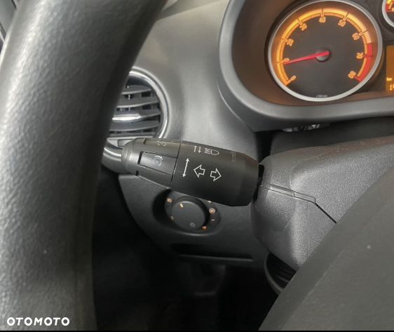 Opel Corsa - 3