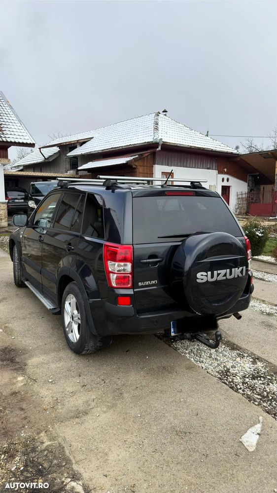 Suzuki Grand Vitara 1.9 DDiS Comfort DPF - 3