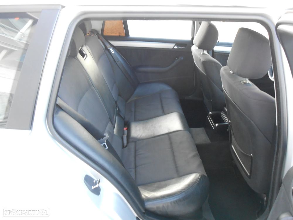 BMW 330 d Touring - 21