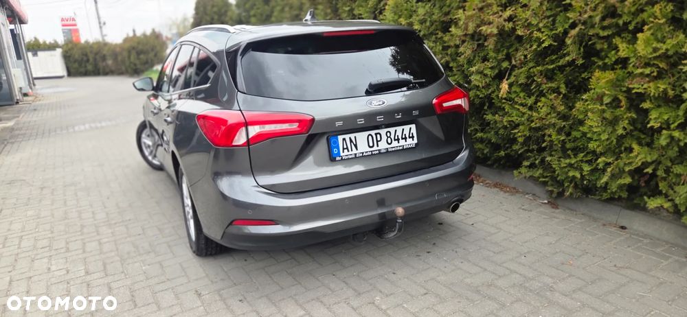 Ford Focus 1.0 EcoBoost STart-Stopp-System TITANIUM - 11