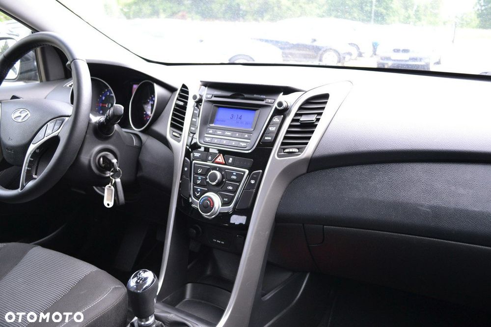 Hyundai i30 1.6 GDI Comfort - 13