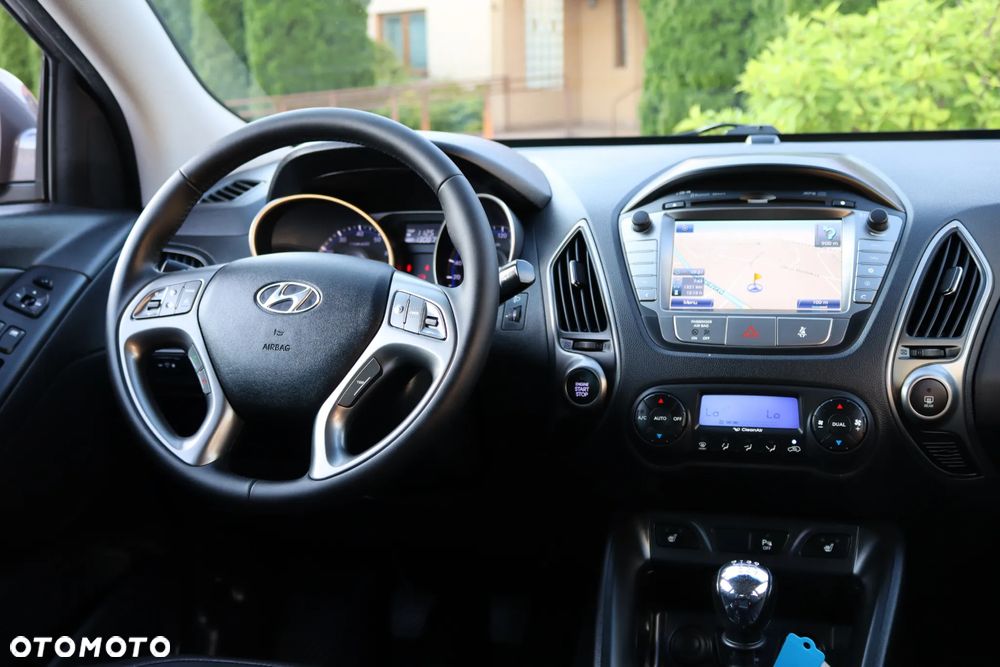 Hyundai ix35 1.6 2WD Fifa World Cup Edition - 25