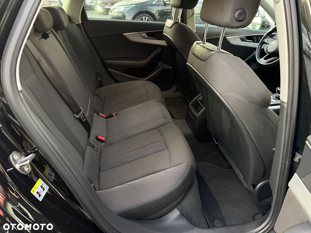 Audi A4 Avant - 23