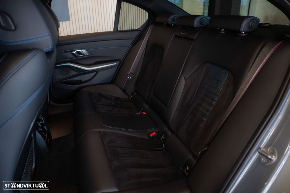 BMW 320 e Pack M Auto - 29