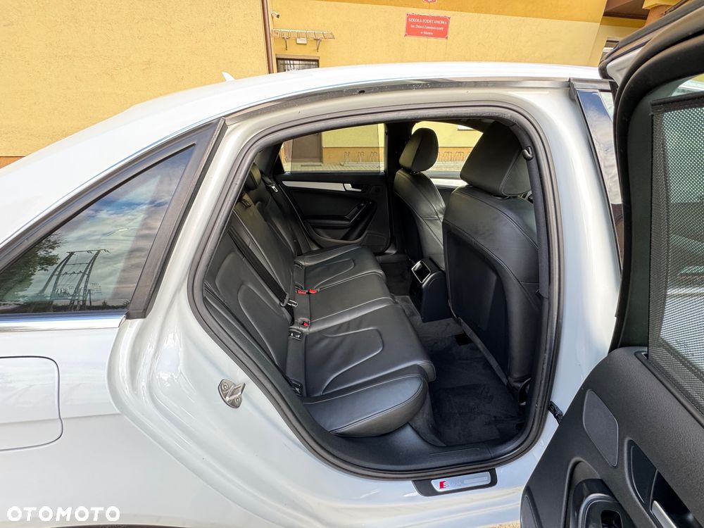 Audi A4 Limousine 2.0 TDI DPF S line Sportpaket - 9