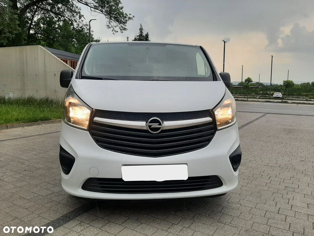 Opel Vivaro - 11