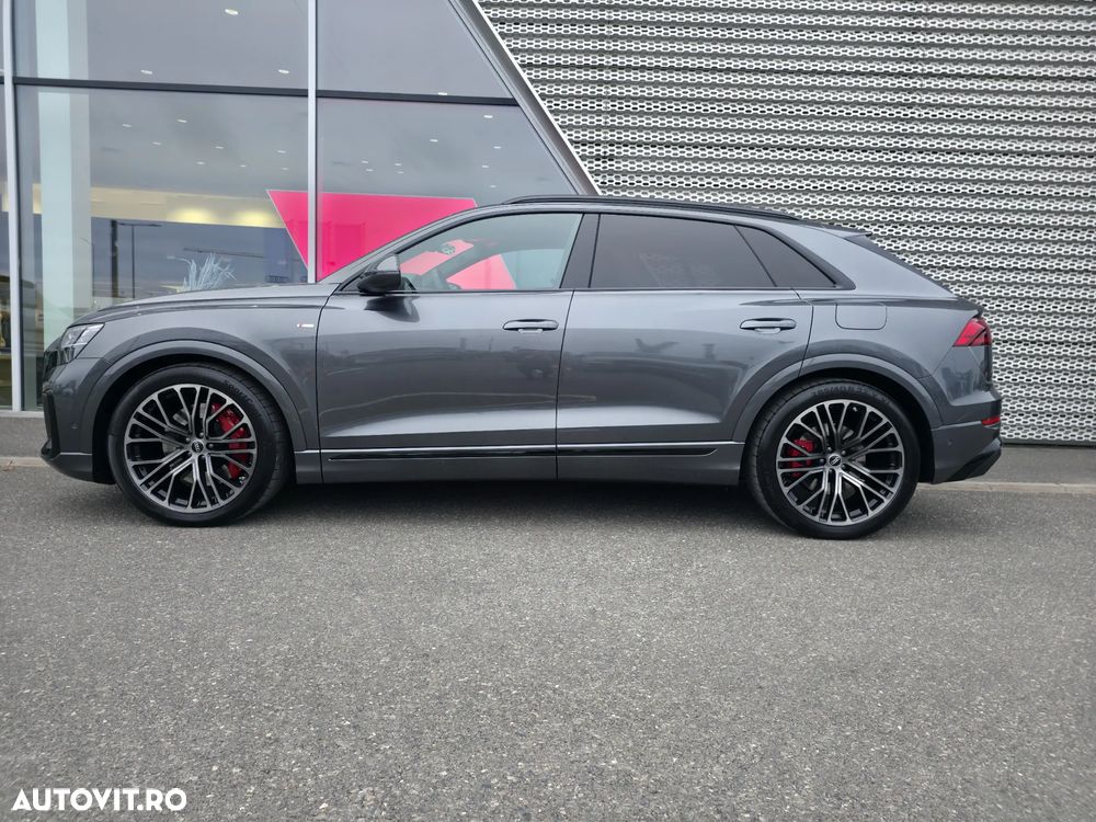Audi Q8 - 4