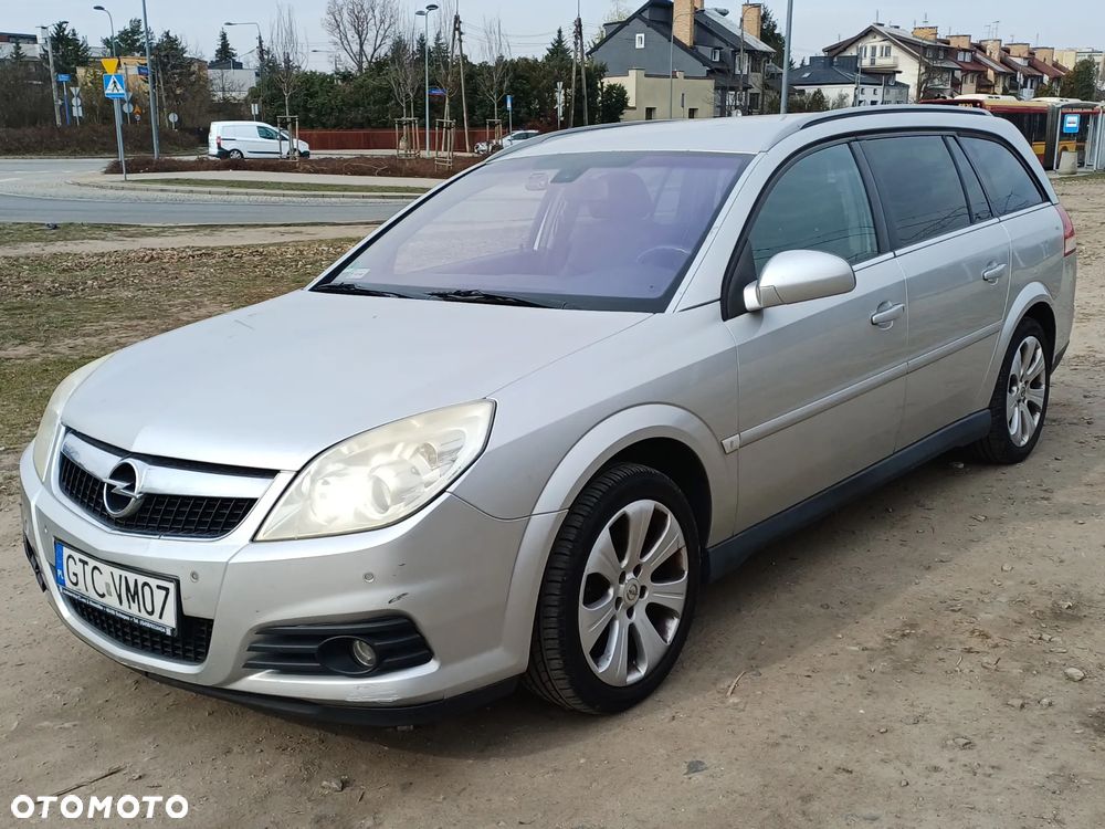 Opel Vectra 1.9 CDTI DPF Cosmo - 1