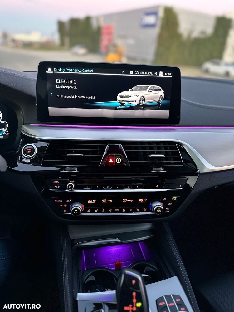 BMW Seria 5 530e Touring Aut. Luxury Line - 31
