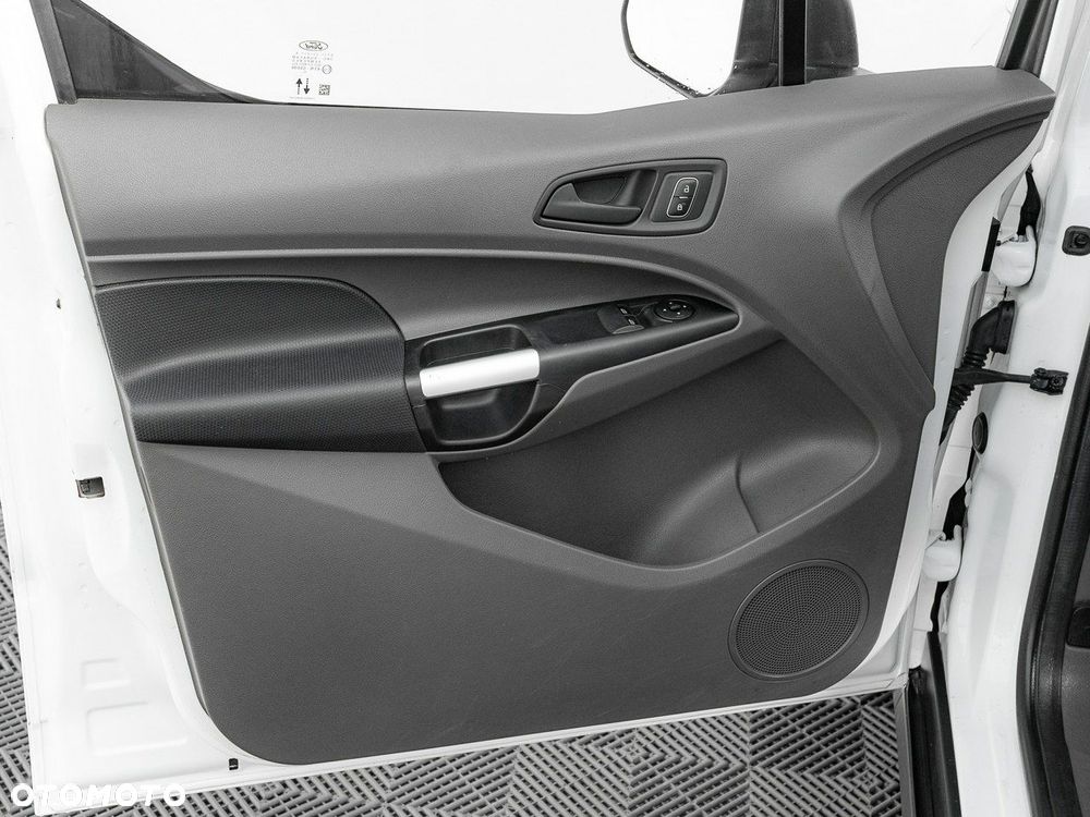 Ford Transit Connect - 13