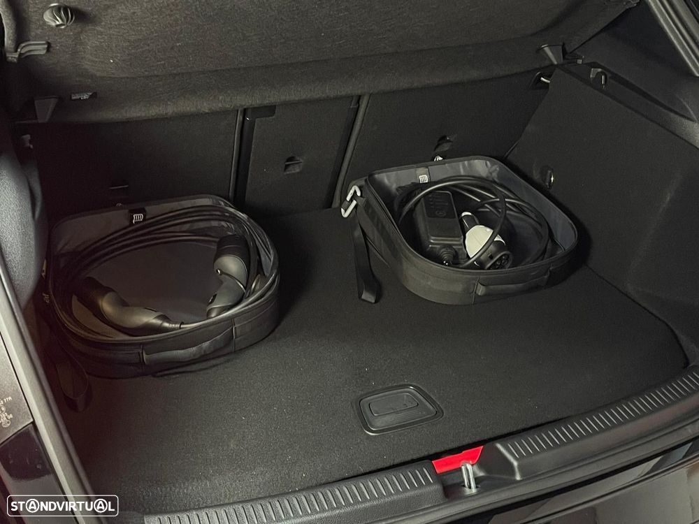 Mercedes-Benz A 250 - 24