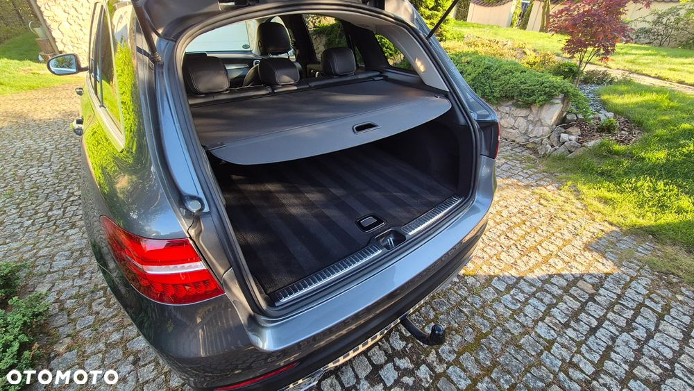 Mercedes-Benz GLC - 12