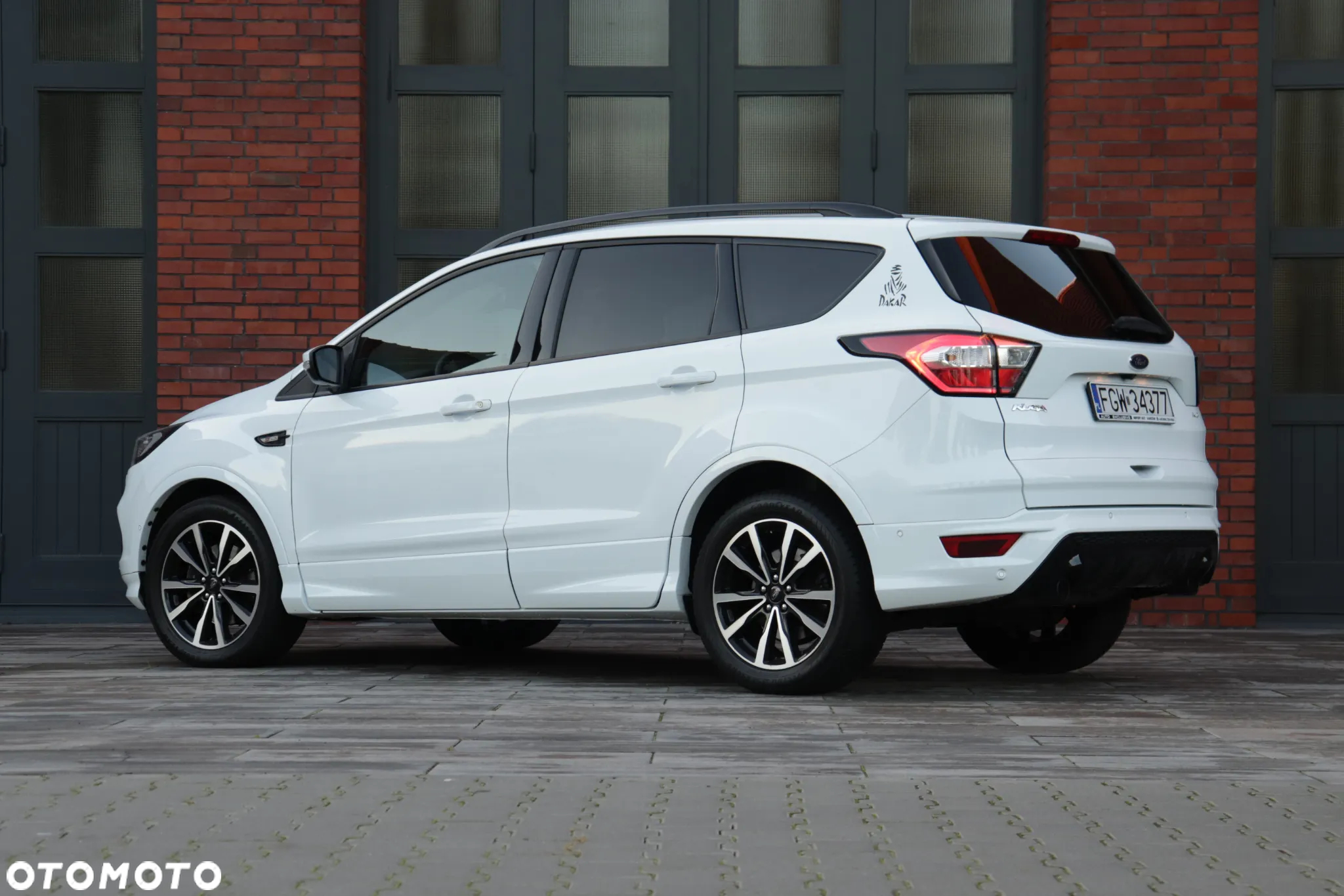 Ford Kuga 2.0 EcoBlue 4x4 ST-LINE - 16