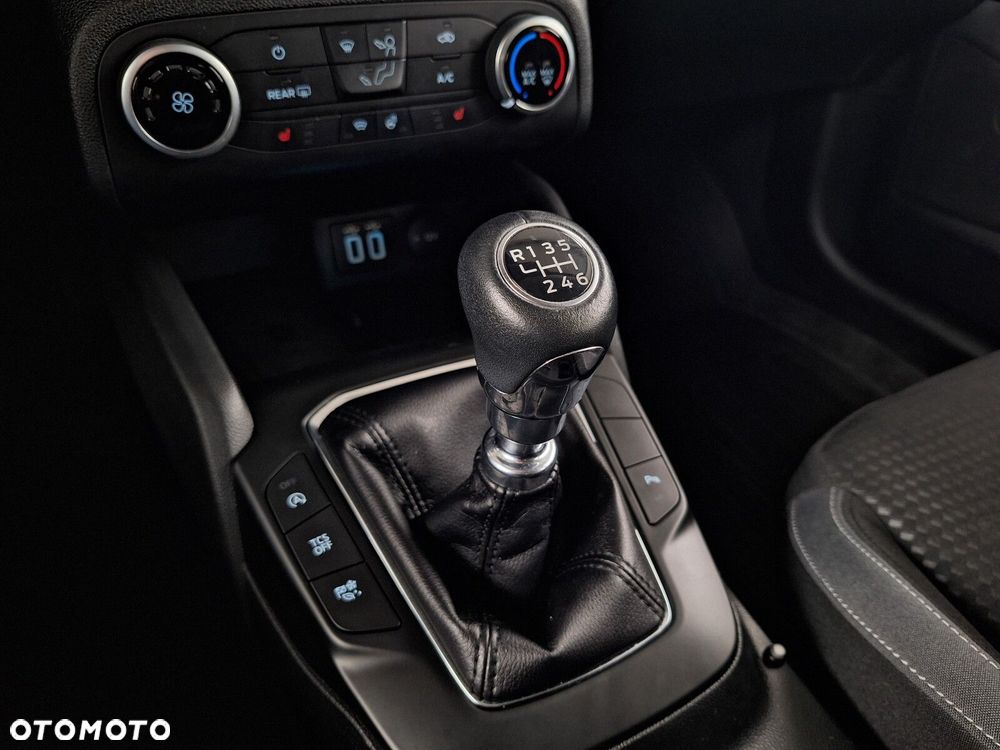 Ford Focus 1.5 EcoBlue SCR Connected - 39