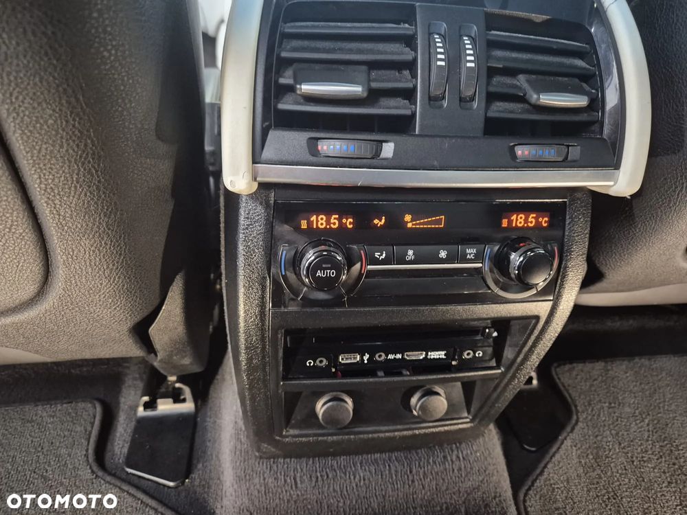 BMW X6 xDrive40d - 22