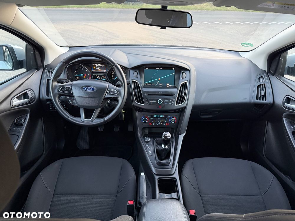 Ford Focus 1.5 TDCi SYNC Edition - 10