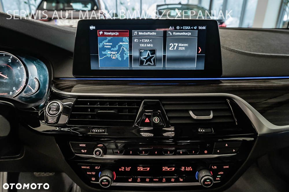 BMW Seria 5 520d xDrive Luxury Line - 13